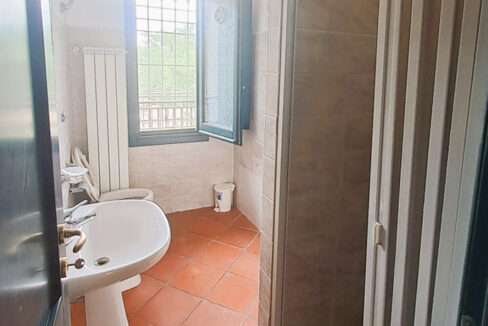 terratetto-giuliano-di-roma-bagno-B-pagliarella-immobiliare