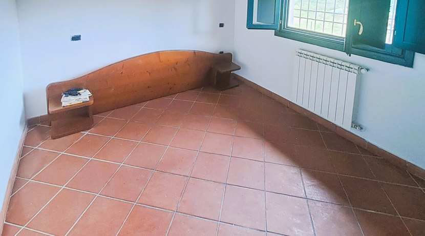 terratetto-giuliano-di-roma-camera-letto-A-pagliarella-immobiliare