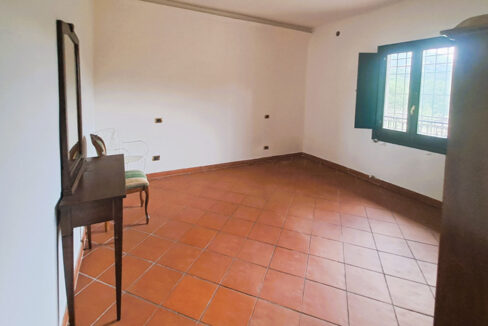 terratetto-giuliano-di-roma-camera-letto-B-pagliarella-immobiliare