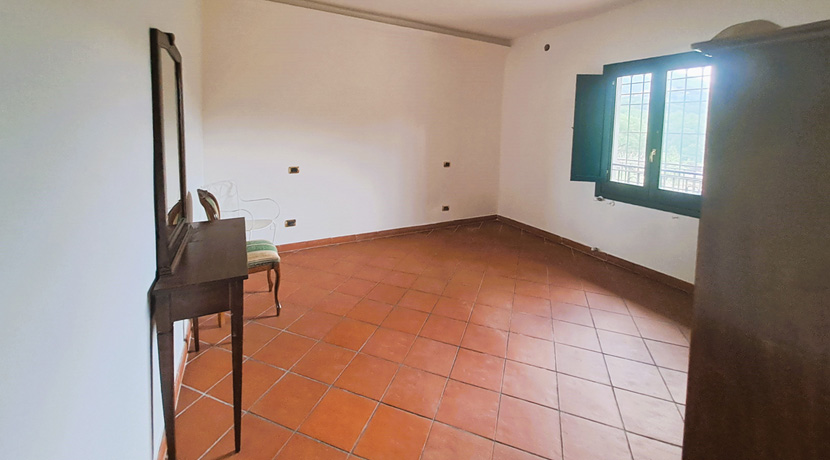 terratetto-giuliano-di-roma-camera-letto-B-pagliarella-immobiliare