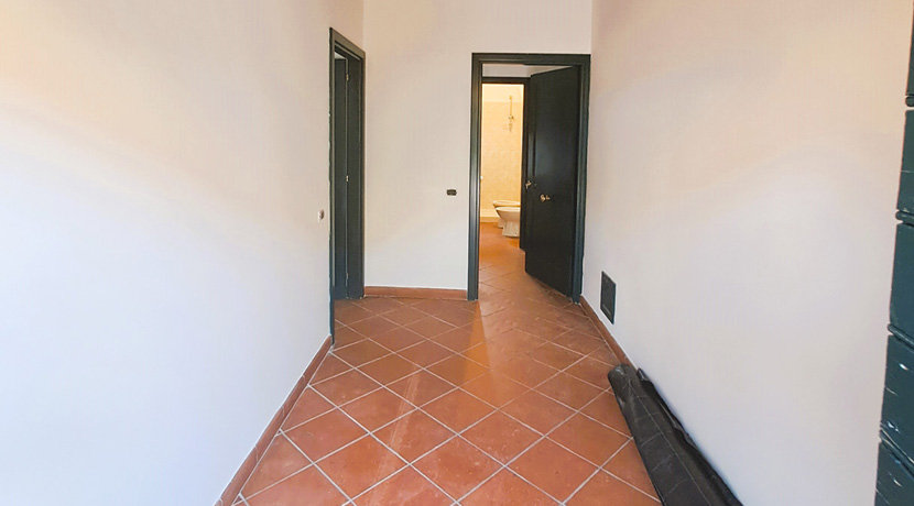 terratetto-giuliano-di-roma-corridoio-pagliarella-immobiliare
