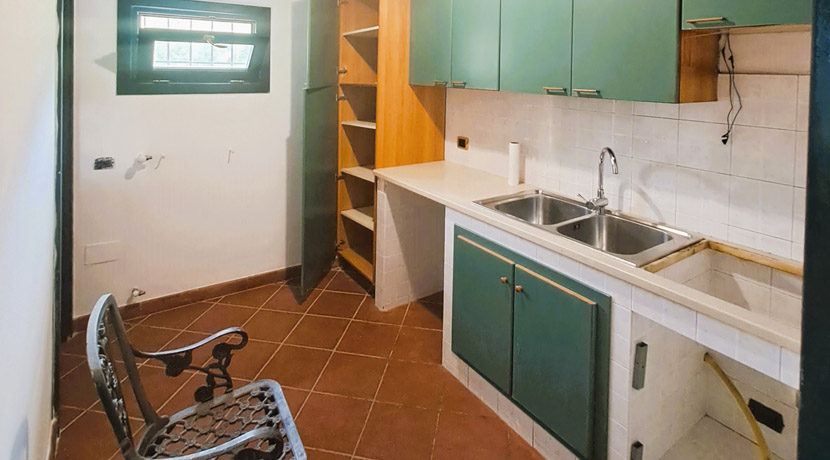 terratetto-giuliano-di-roma-cucina-A-pagliarella-immobiliare