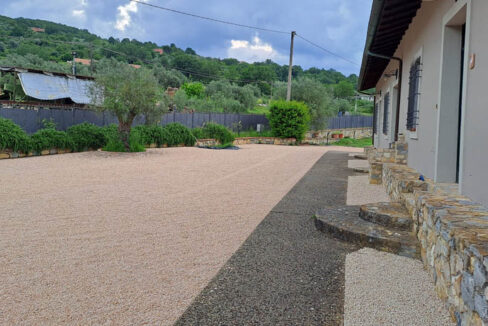 terratetto-giuliano-di-roma-esterno-pagliarella-immobiliare