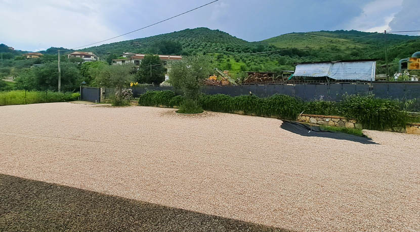 terratetto-giuliano-di-roma-terreno-esterno-pagliarella-immobiliare
