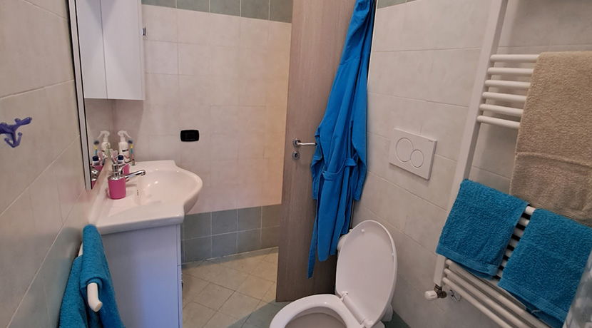 trilocale-torre-spaccata-martellotti-bagno-pagliarella-immobiliare